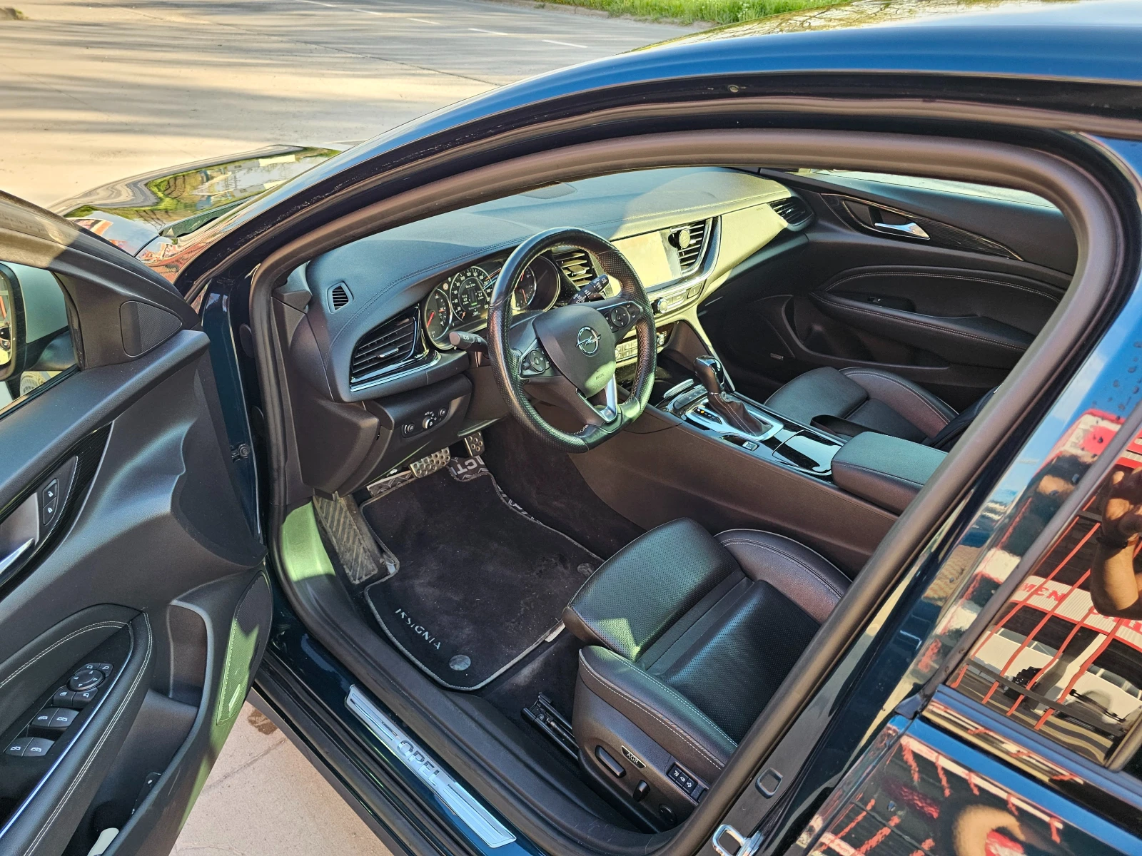 Opel Insignia Exclusive, снимка 2 - Автомобили и джипове - 54115824