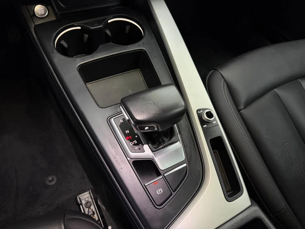 Audi A4 QUATTRO* KOMFORT* АвтоКредит* (ЦЕНА ДО БГ), снимка 14 - Автомобили и джипове - 54128276