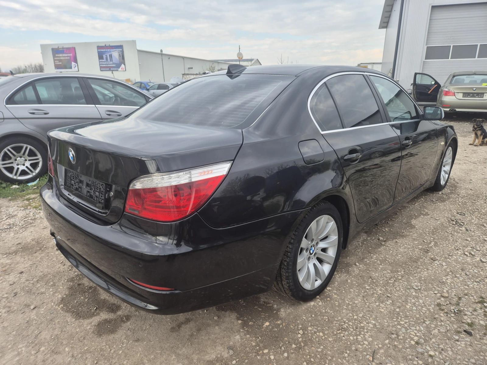 BMW 520, снимка 5 - Автомобили и джипове - 54168579