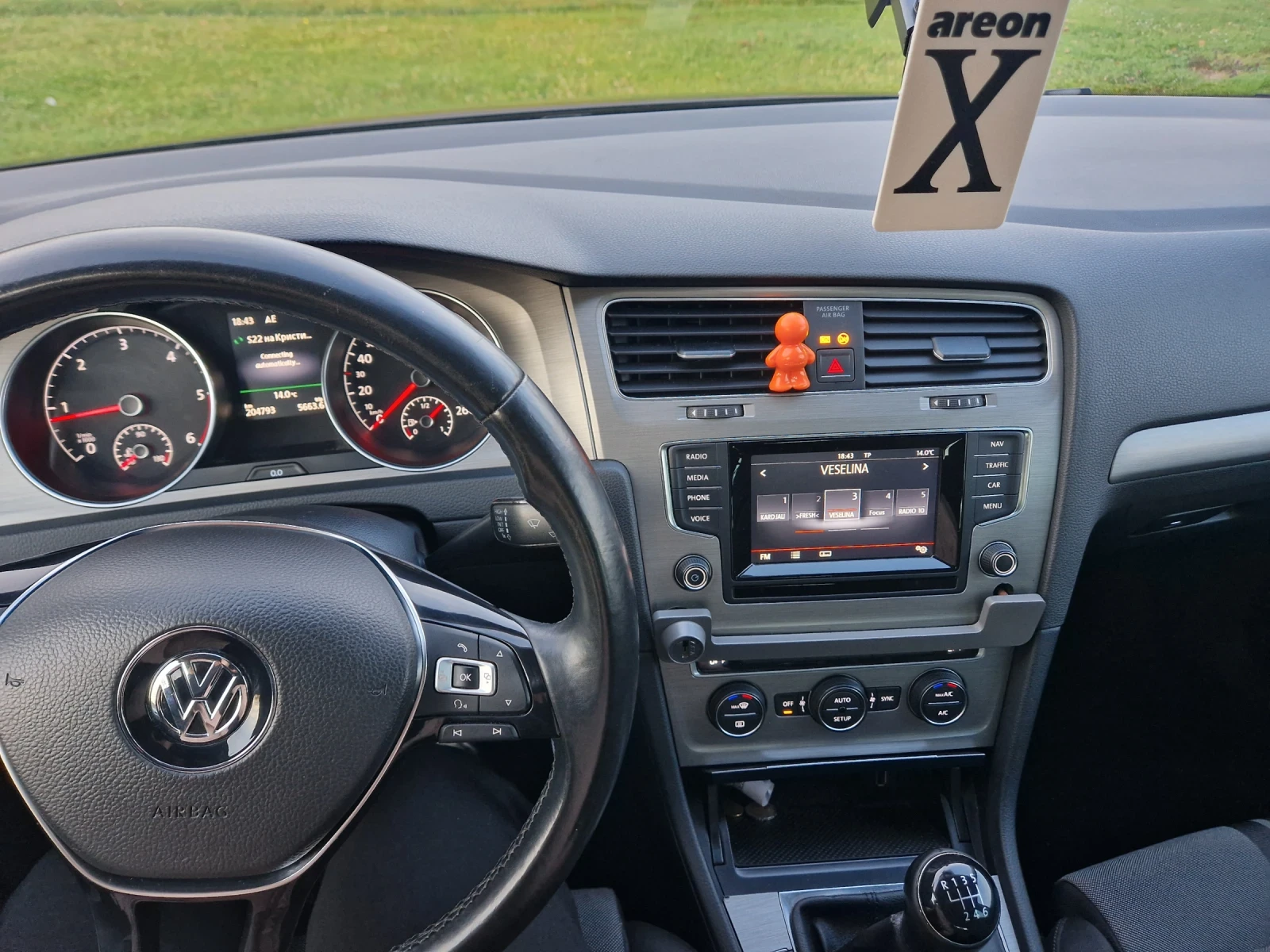 VW Golf BlueTDI, снимка 6 - Автомобили и джипове - 54236868