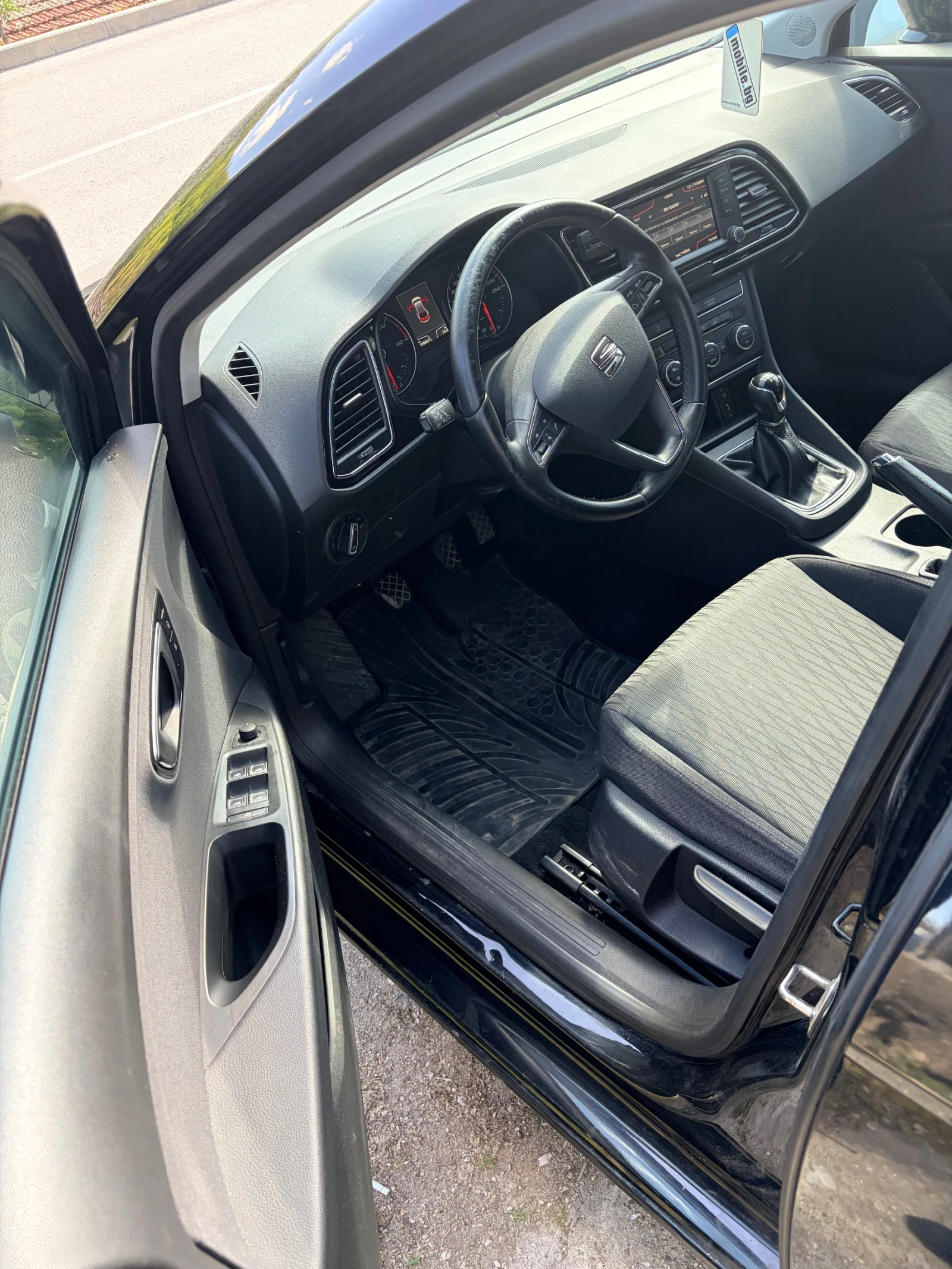 Seat Leon, снимка 10 - Автомобили и джипове - 54333546