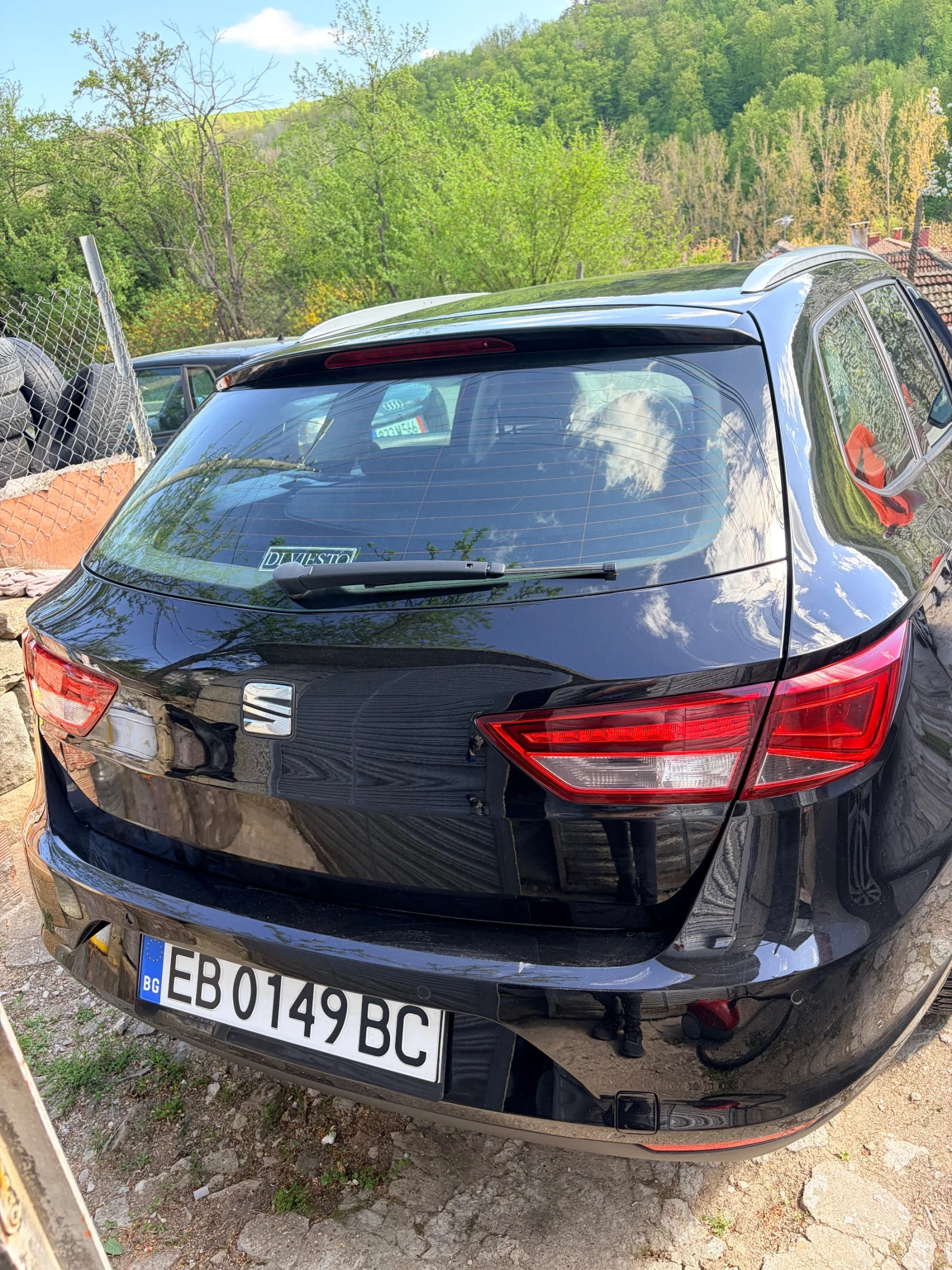 Seat Leon, снимка 3 - Автомобили и джипове - 54333546