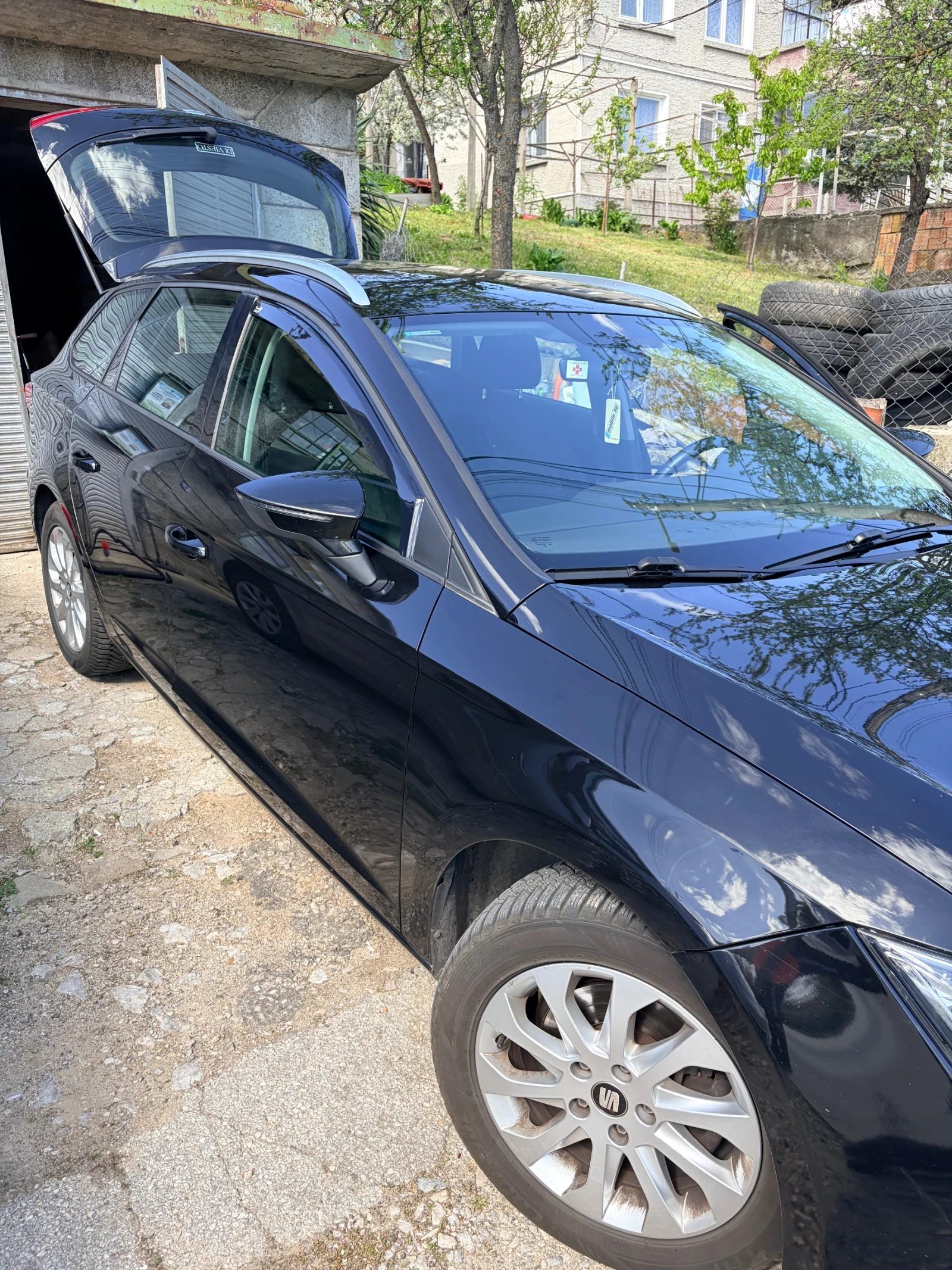 Seat Leon, снимка 2 - Автомобили и джипове - 54333546