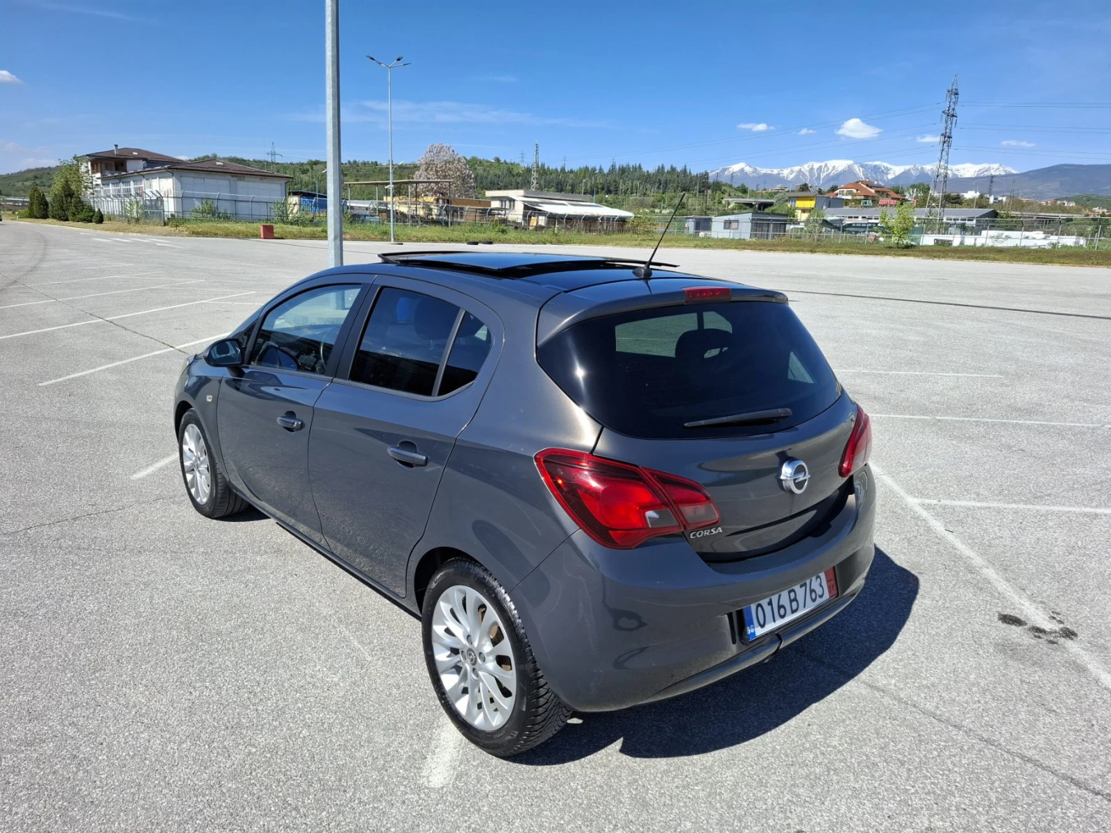 Opel Corsa 1.4 * PANORAMA* LPG* NAVI* EURO6, снимка 3 - Автомобили и джипове - 54334633
