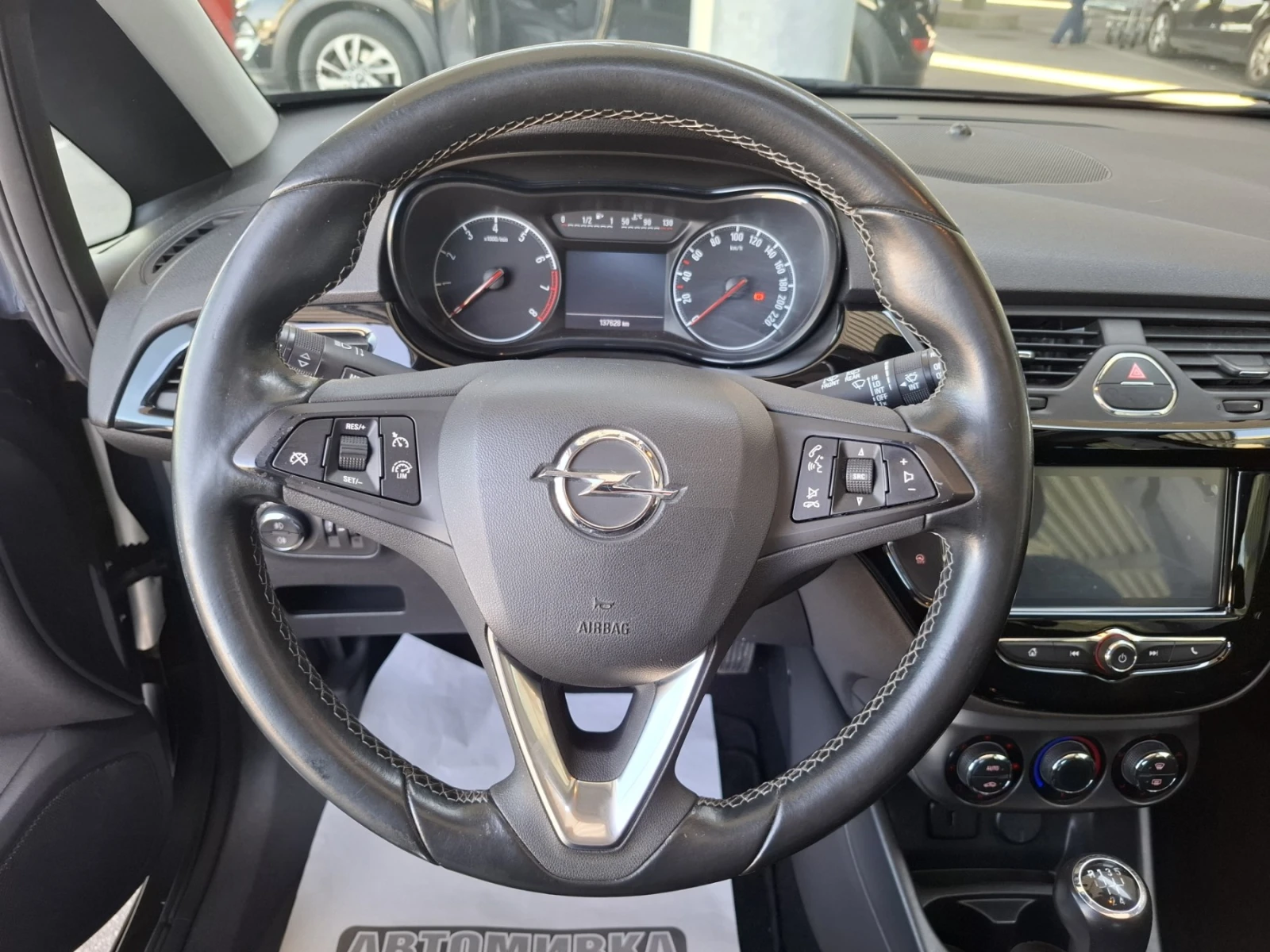 Opel Corsa 1.4 * PANORAMA* LPG* NAVI* EURO6, снимка 10 - Автомобили и джипове - 54334633