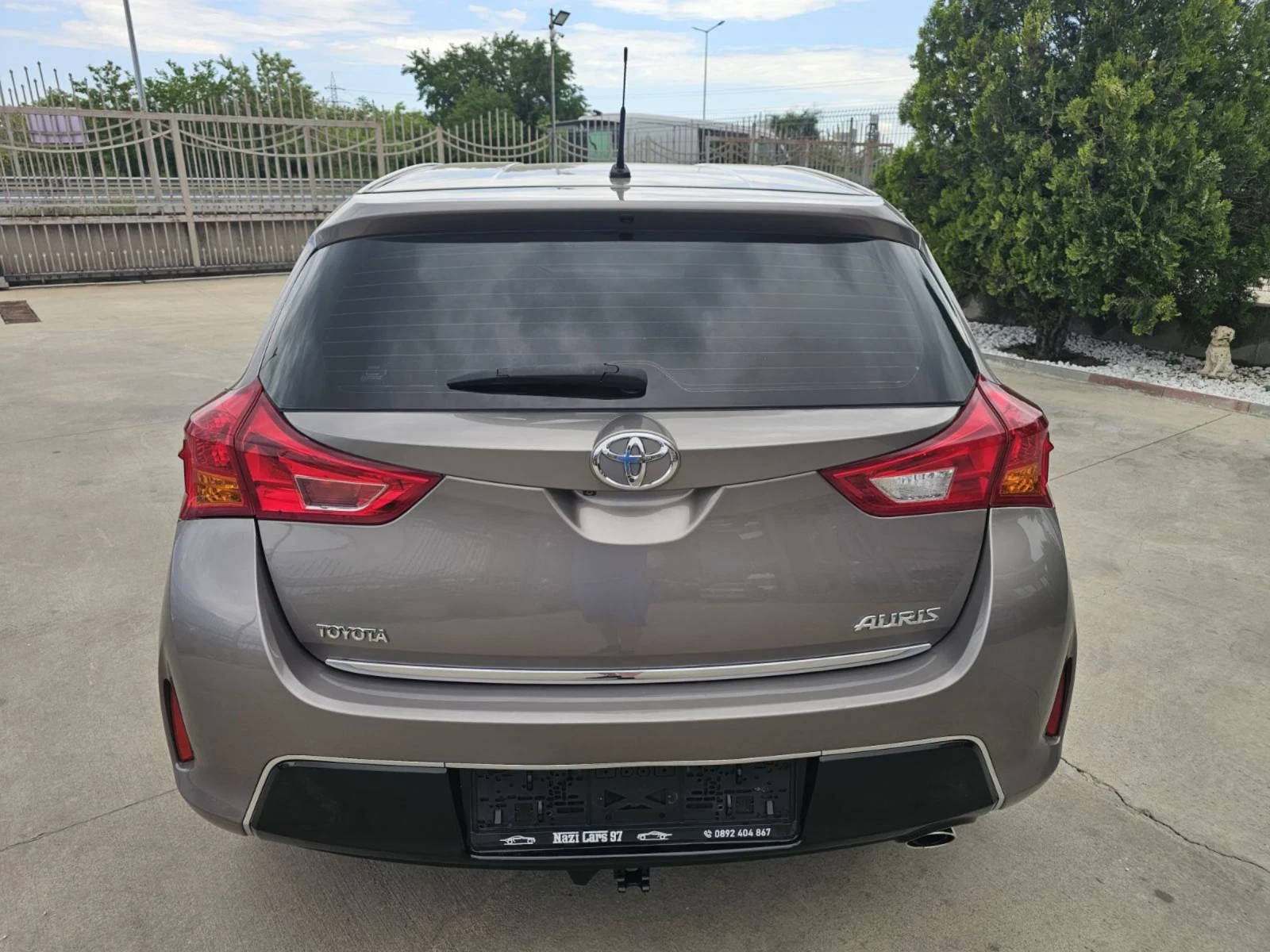 Toyota Auris 2.0 D-4D/ 124 к.с./ УНИКАЛНА, снимка 5 - Автомобили и джипове - 54567006