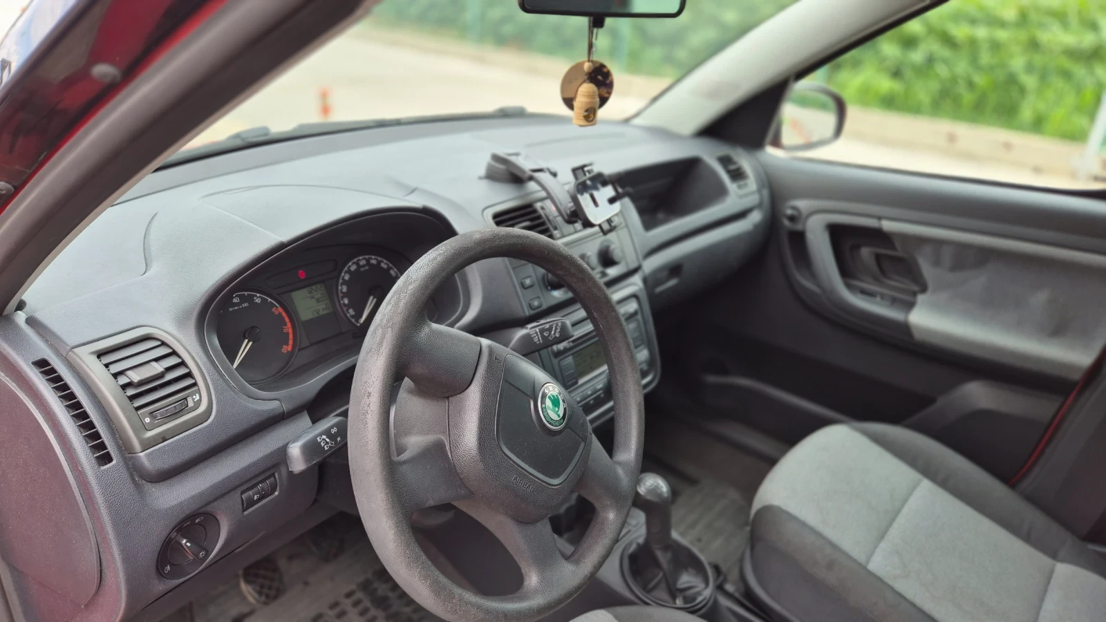 Skoda Roomster 1.2 бензин, снимка 16 - Автомобили и джипове - 54890239