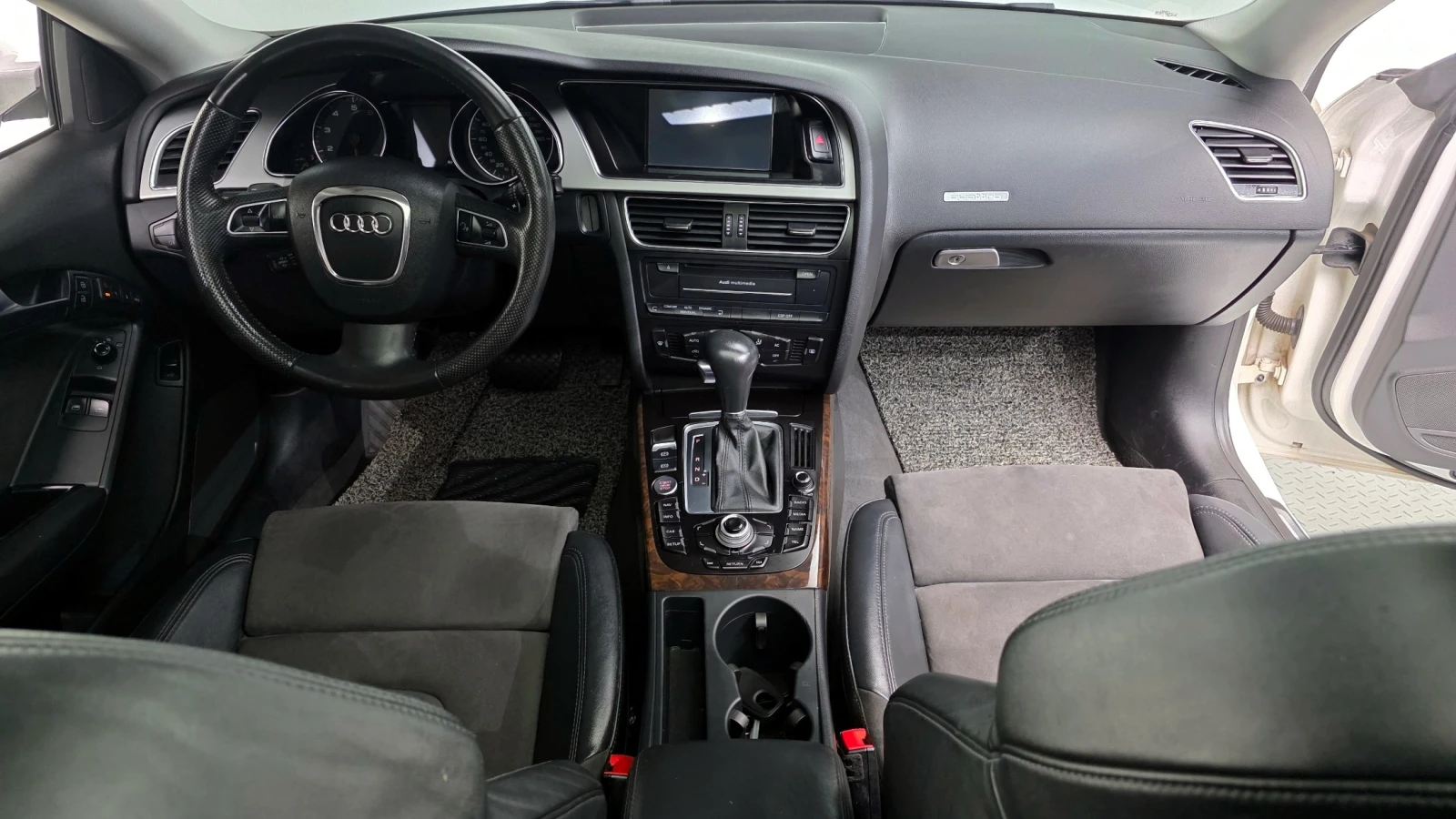 Audi A5 2.0 TFSI Quattro , снимка 5 - Автомобили и джипове - 55281132