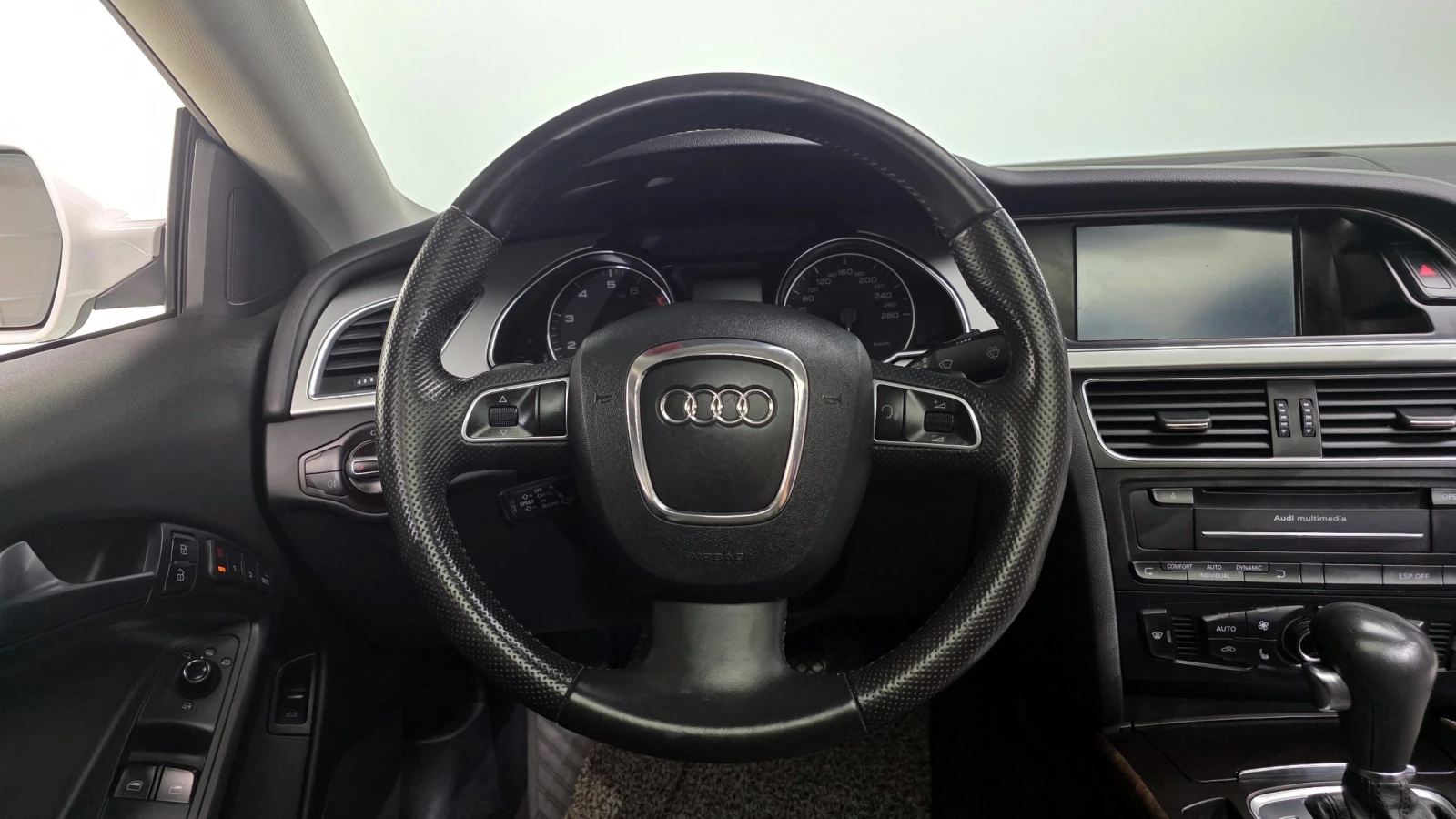 Audi A5 2.0 TFSI Quattro , снимка 11 - Автомобили и джипове - 55281132