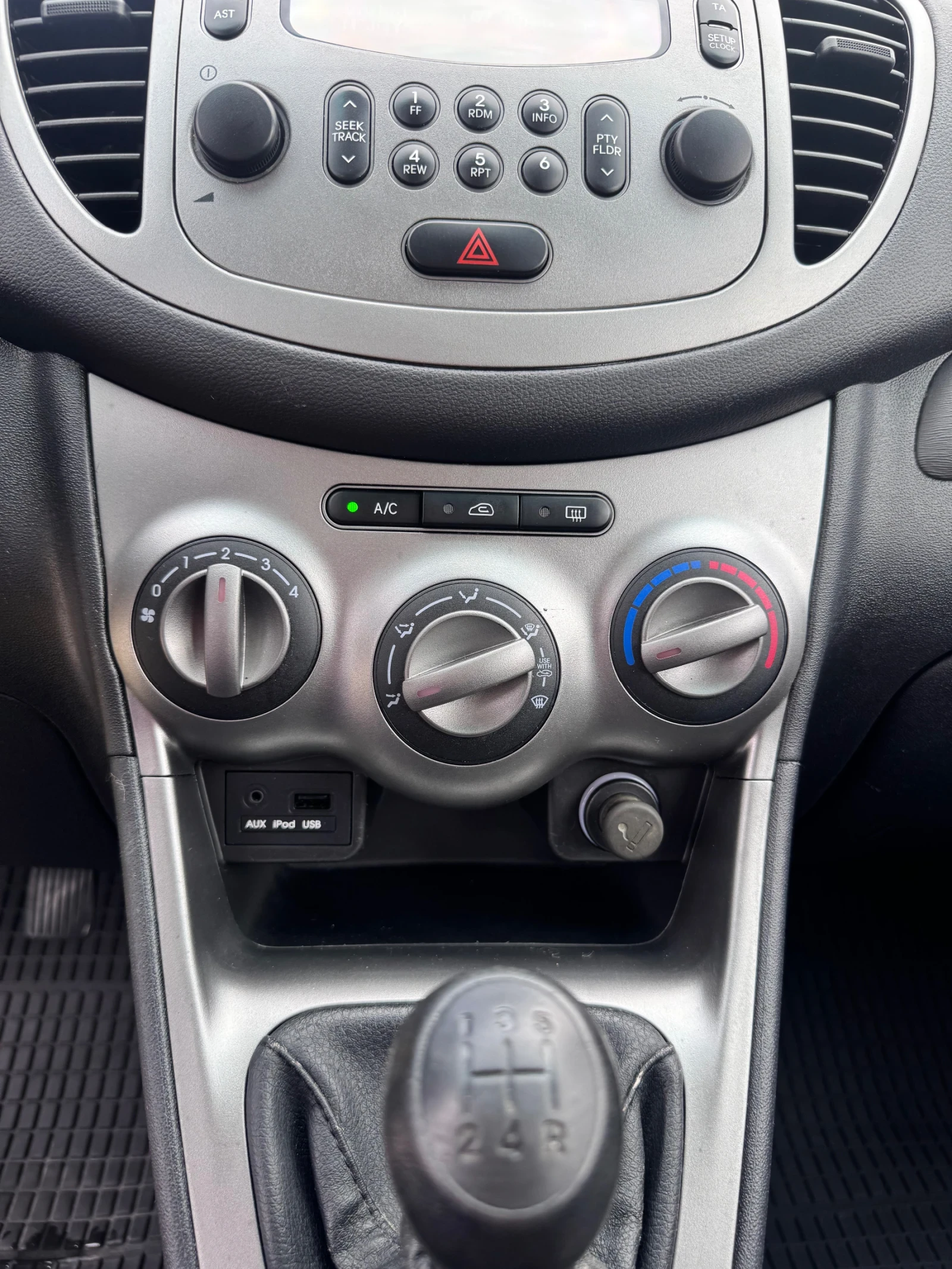 Hyundai I10 1.1i* Face* Klima* TOP, снимка 10 - Автомобили и джипове - 55433246