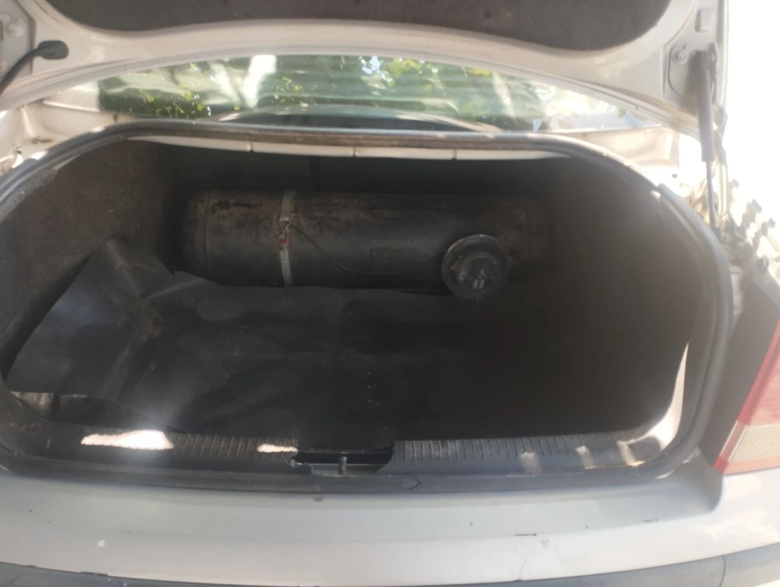 VW Passat, снимка 12 - Автомобили и джипове - 55593640