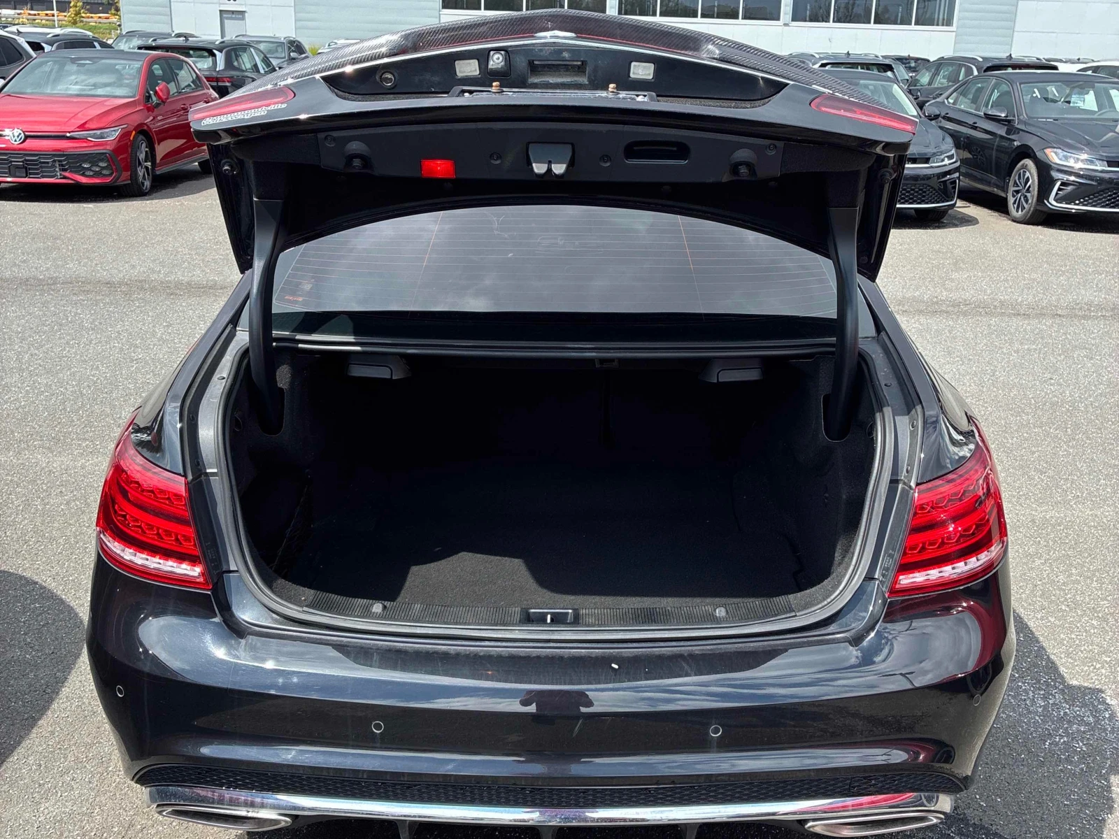 Mercedes-Benz E 400 * АВТОКРЕДИТ БЕЗ ПЪРВОНАЧАЛНА ВНОСКА* , снимка 14 - Автомобили и джипове - 55851243