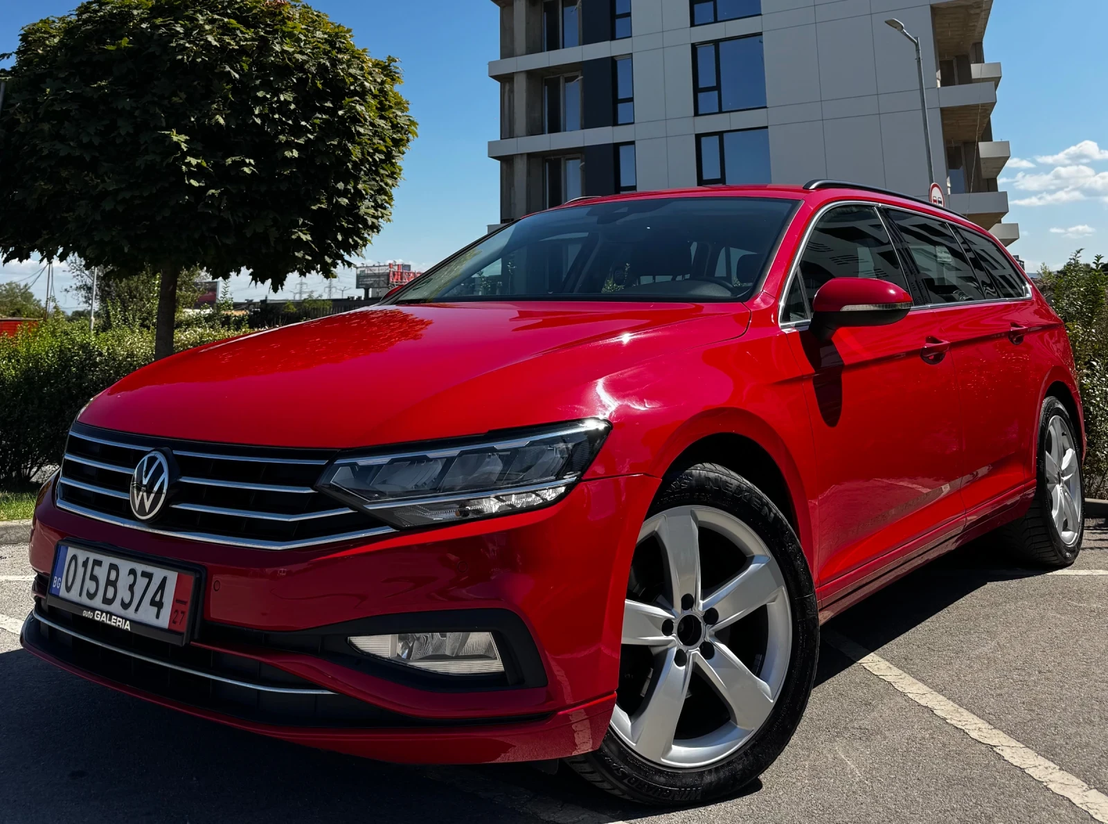 VW Passat 2.0TDI* Full Led* Масаж, снимка 5 - Автомобили и джипове - 56116242