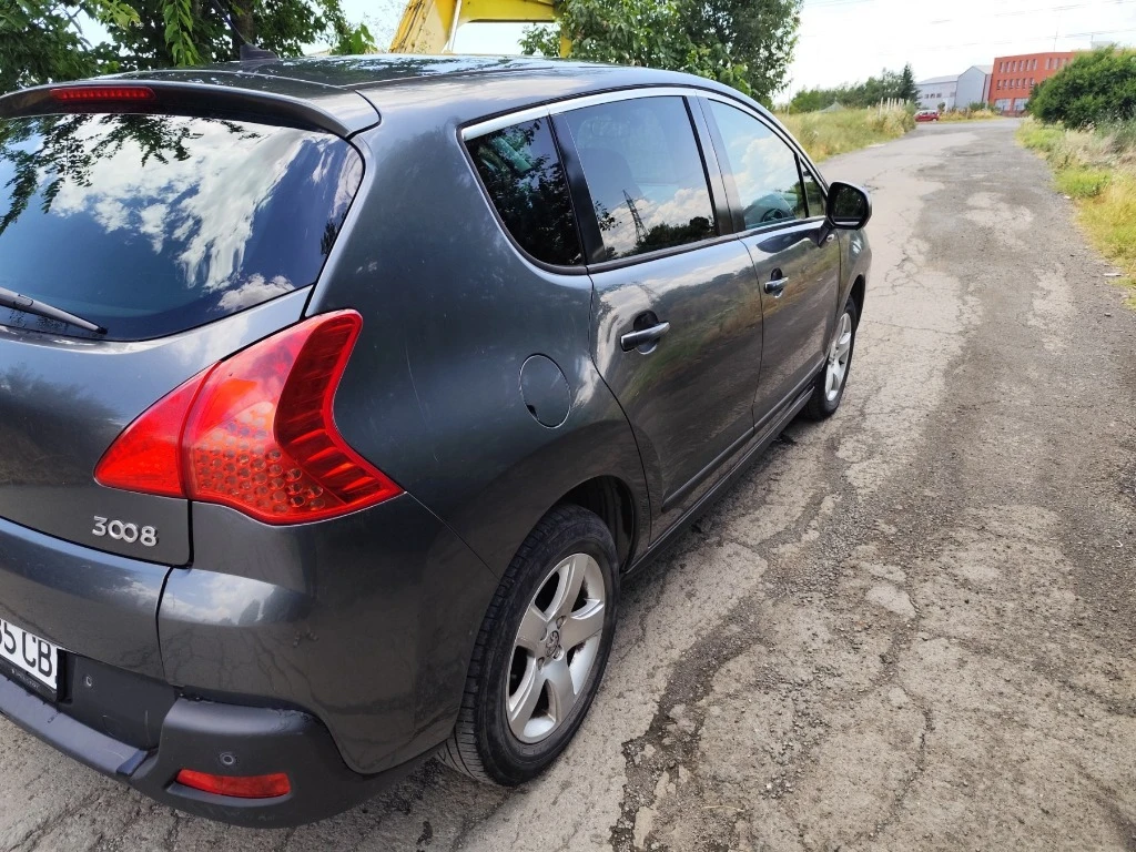 Peugeot 3008 1.6HDI Обслужена, снимка 4 - Автомобили и джипове - 56677774
