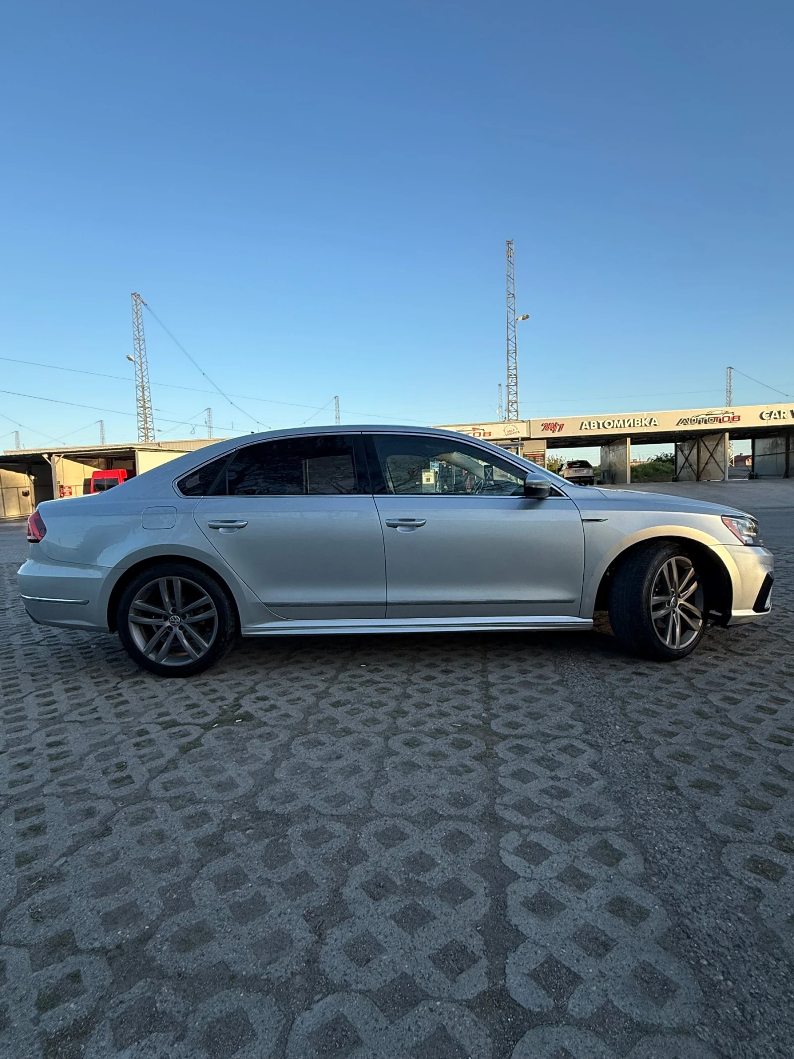 VW Passat R-Line, снимка 3 - Автомобили и джипове - 56723488