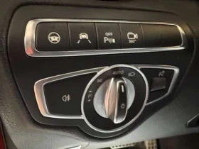 Mercedes-Benz GLC 300 E * ПОГРЕВИ * ПАНО * KEYLESS * CARFAX, снимка 11