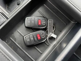 Toyota Tundra * SR5* 2 КЛЮЧА* ПОДГРЕВ* KEYLESS* PANO* , снимка 15