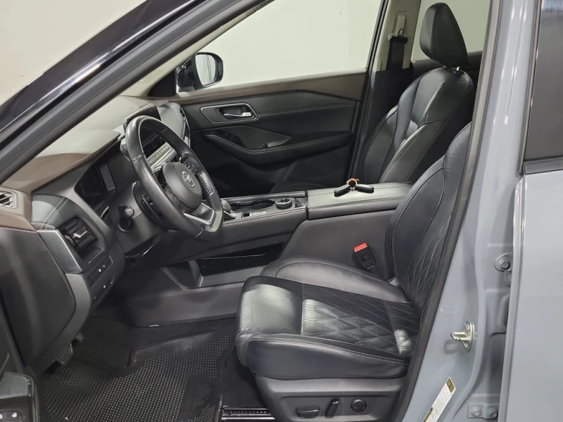 Nissan Rogue * Platinum/PANO/LED/CARFAX * , снимка 8 - Автомобили и джипове - 53234704