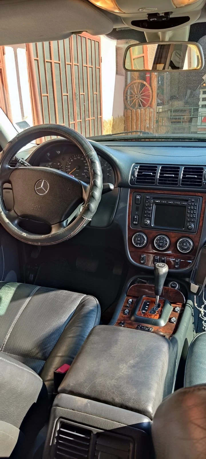 Mercedes-Benz ML 270, снимка 3 - Автомобили и джипове - 48236147