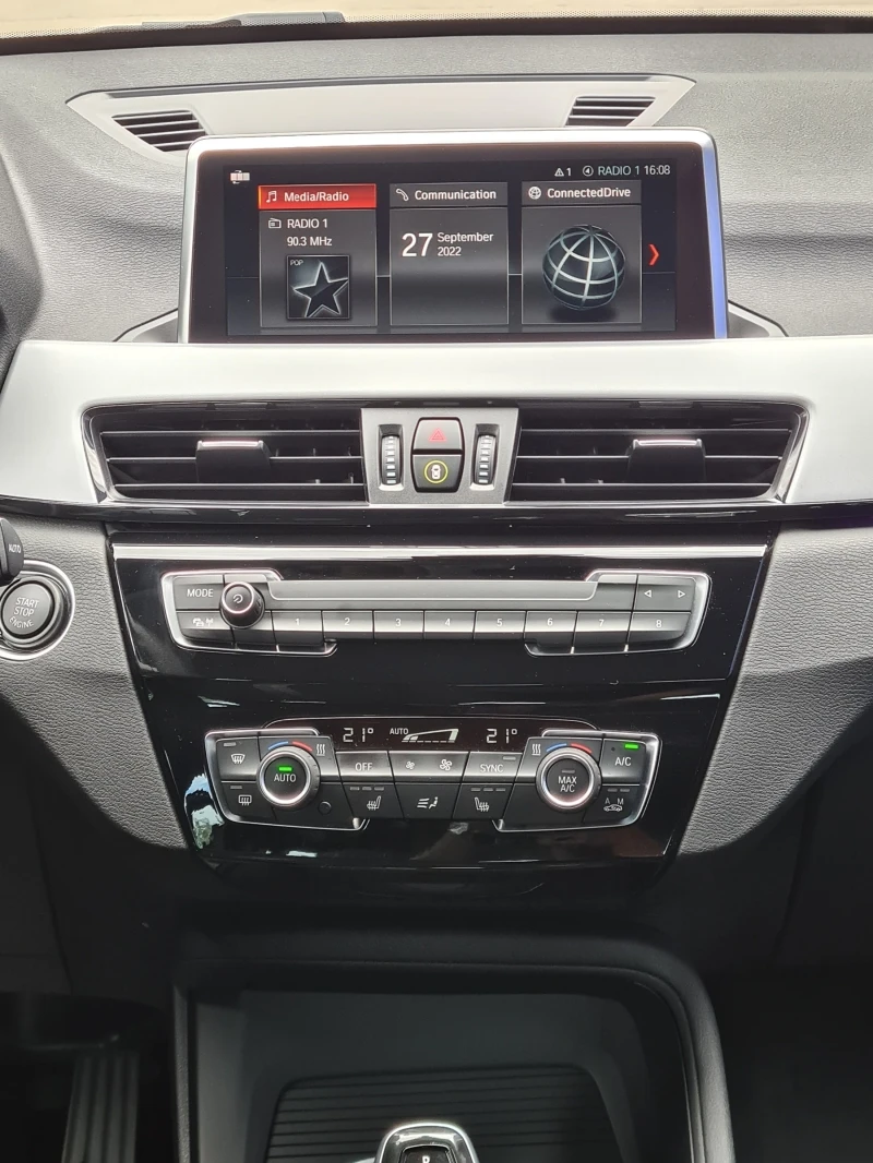 BMW X1 xDrive, LCI, снимка 10 - Автомобили и джипове - 53123168