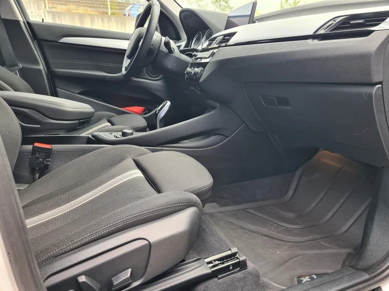 BMW X1 xDrive, LCI, снимка 6 - Автомобили и джипове - 53123168