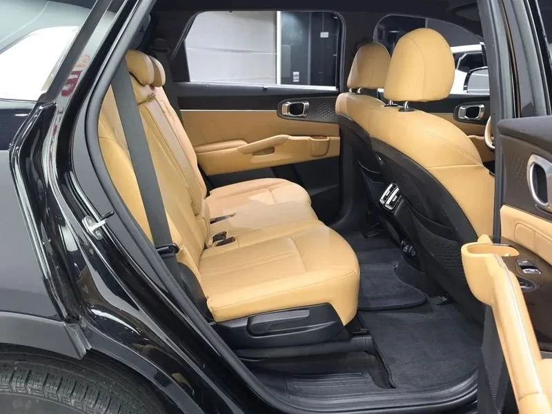 Kia Sorento, снимка 11 - Автомобили и джипове - 56714954