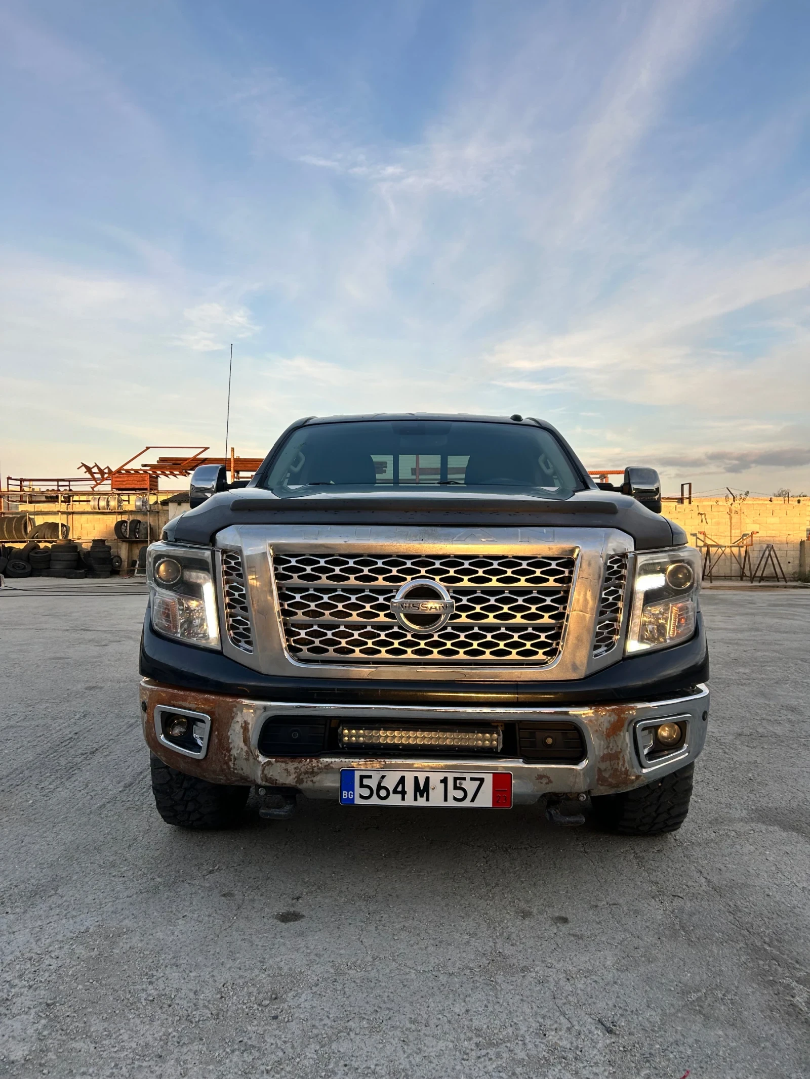 Nissan Titan king, снимка 1