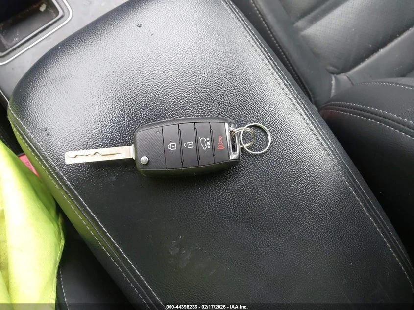 Kia Sorento 3.3L V-6 DI, DOHC, VVT, 290HP All Wheel Drive, снимка 11 - Автомобили и джипове - 53713737