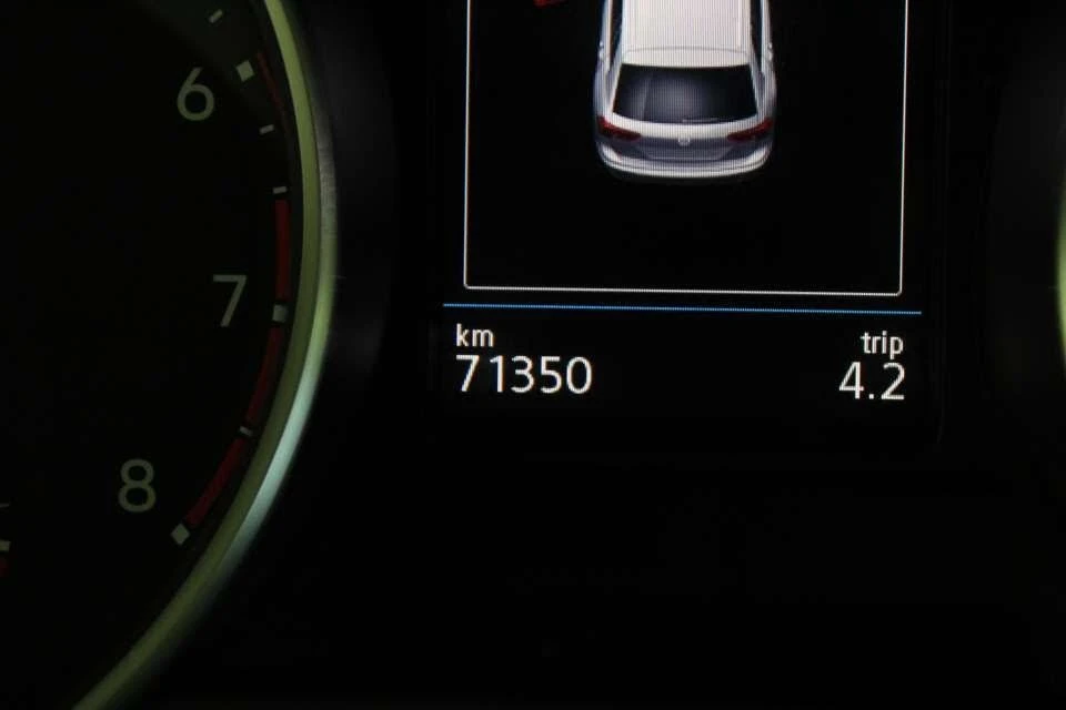 VW Tiguan Comfortline* 4Motion* АвтоКредит* (ЦЕНА ДО БГ), снимка 6 - Автомобили и джипове - 54137888