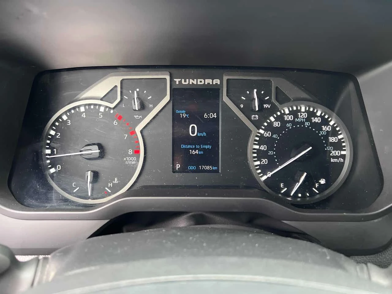Toyota Tundra * SR5* 2 КЛЮЧА* ПОДГРЕВ* KEYLESS* PANO* , снимка 8 - Автомобили и джипове - 54420485