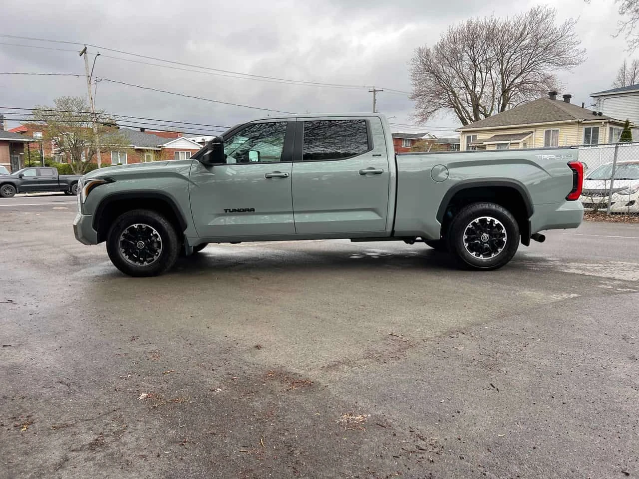 Toyota Tundra * SR5* 2 КЛЮЧА* ПОДГРЕВ* KEYLESS* PANO* , снимка 2 - Автомобили и джипове - 54420485