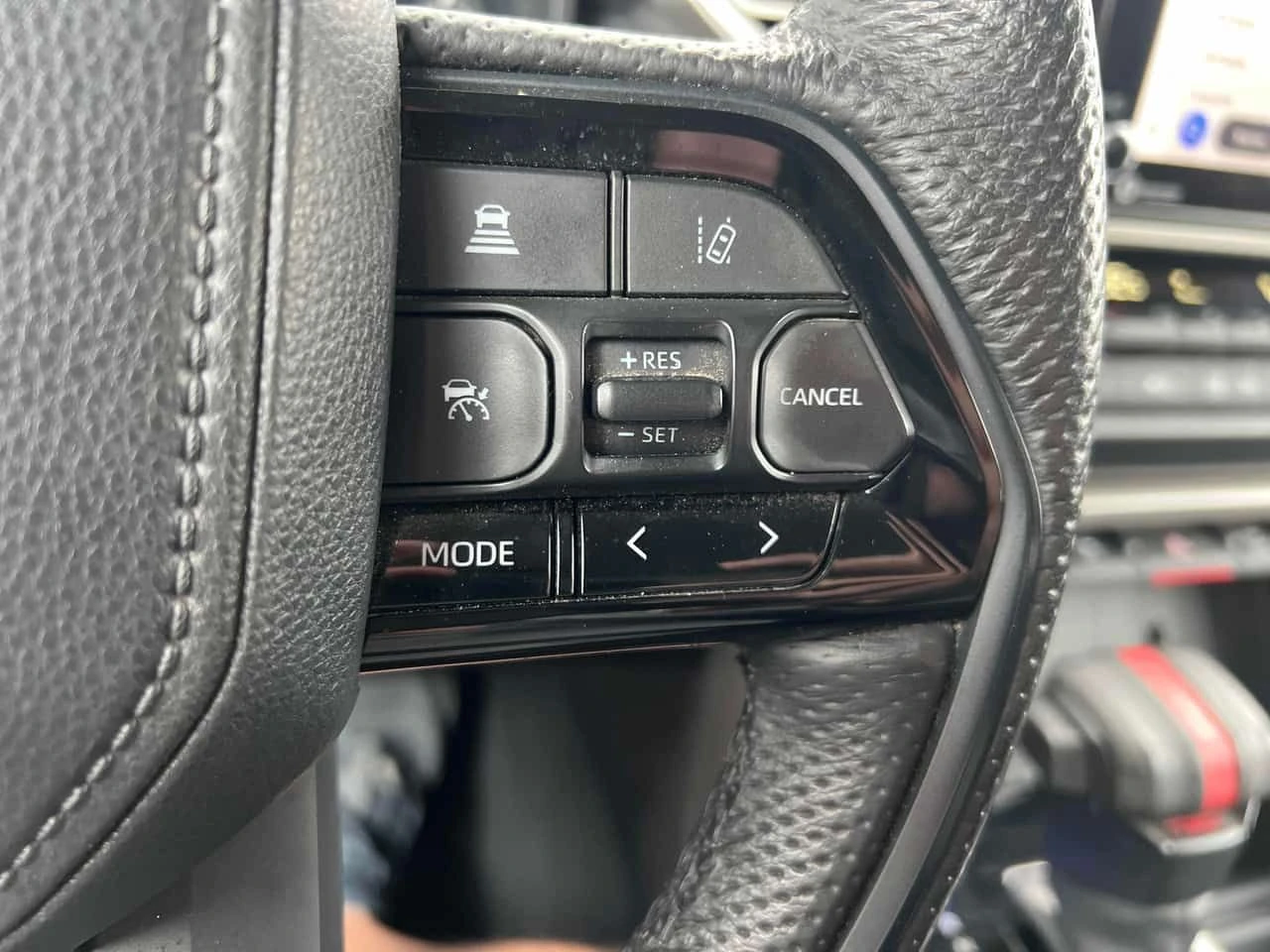 Toyota Tundra * SR5* 2 КЛЮЧА* ПОДГРЕВ* KEYLESS* PANO* , снимка 10 - Автомобили и джипове - 54420485