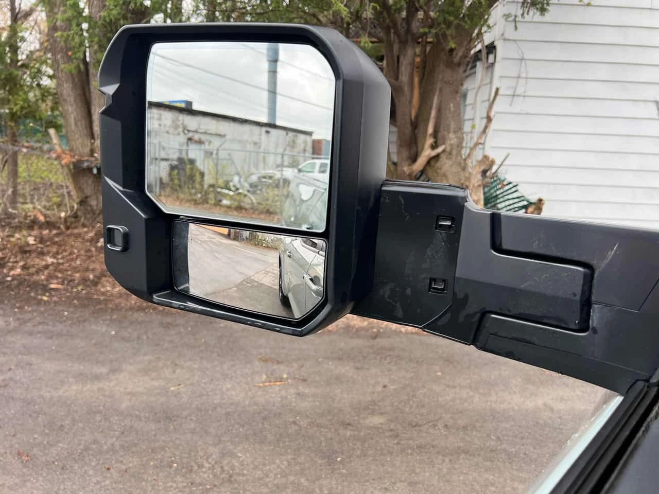 Toyota Tundra * SR5* 2 КЛЮЧА* ПОДГРЕВ* KEYLESS* PANO* , снимка 13 - Автомобили и джипове - 54420485