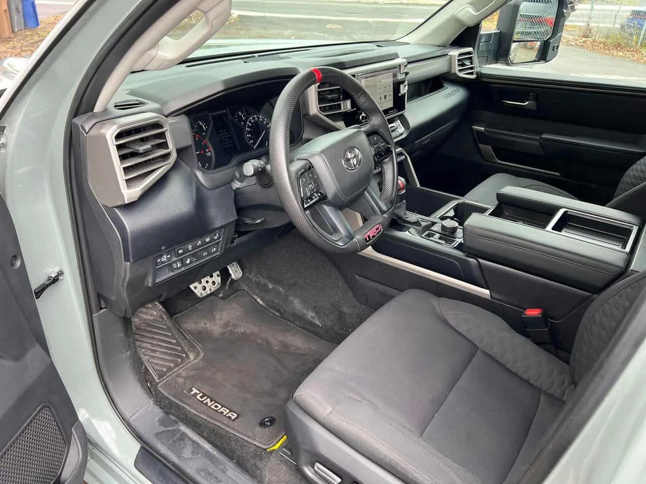 Toyota Tundra * SR5* 2 КЛЮЧА* ПОДГРЕВ* KEYLESS* PANO* , снимка 5 - Автомобили и джипове - 54420485