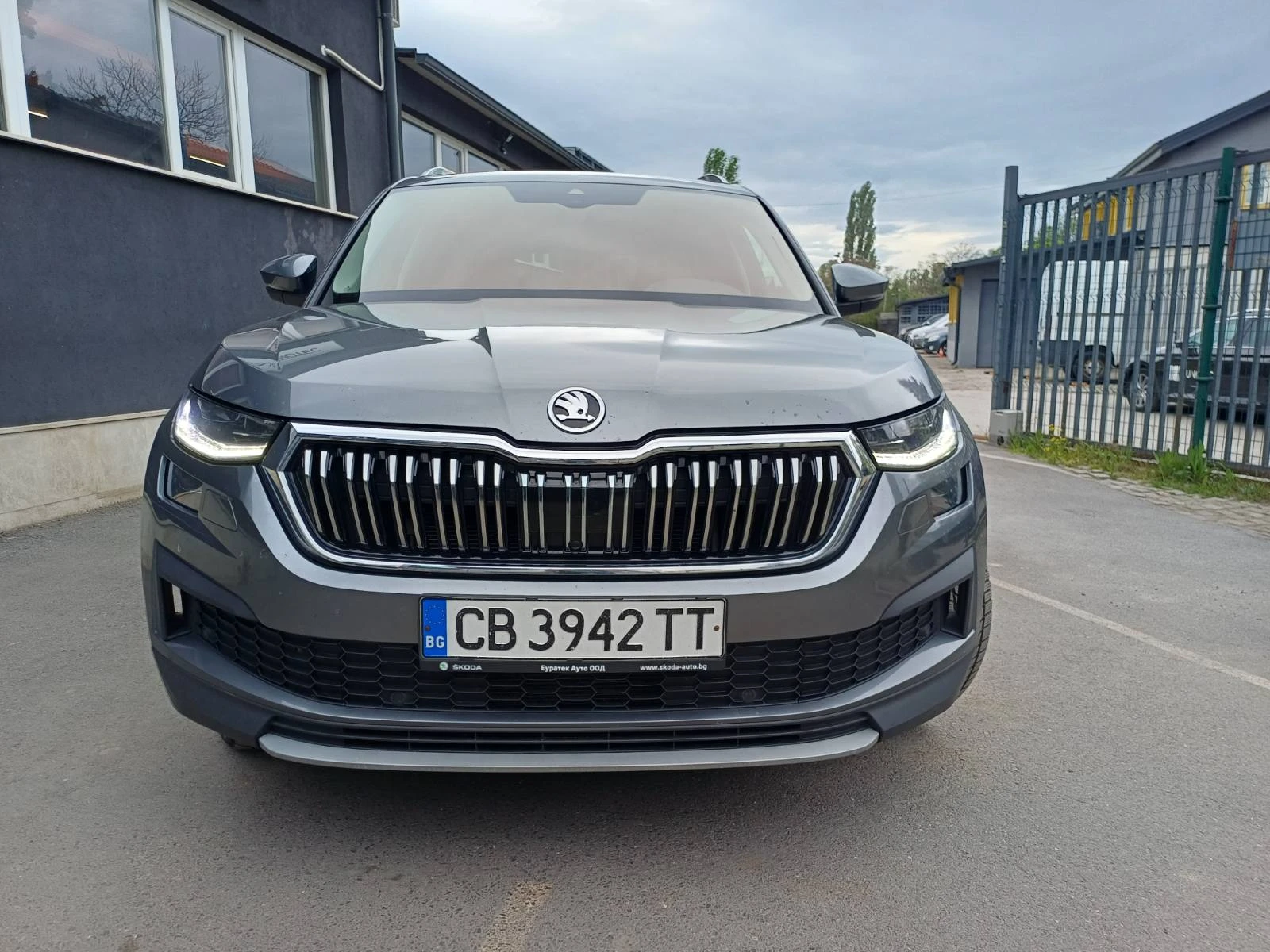Skoda Kodiaq 2.0 TSI, снимка 2 - Автомобили и джипове - 54456925