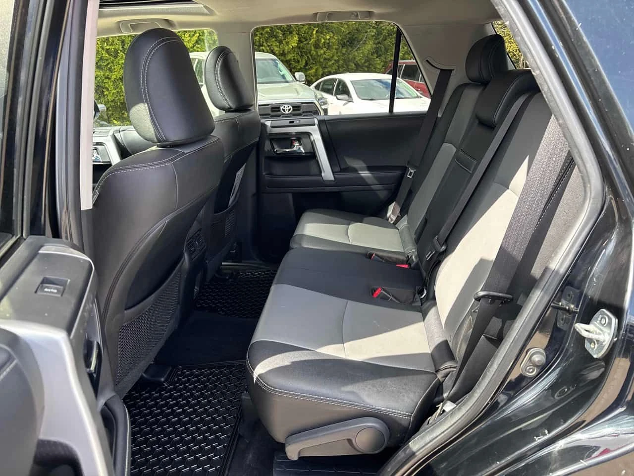 Toyota 4runner | 4WD | DISTRONIC | ������� | ������� |  | Mobile.bg � ����������� 11