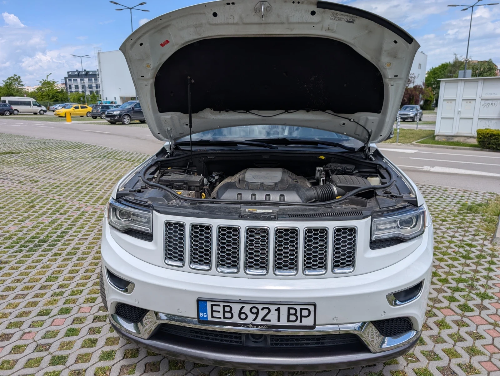 Jeep Grand cherokee 5.7 summit , снимка 15 - Автомобили и джипове - 54574398