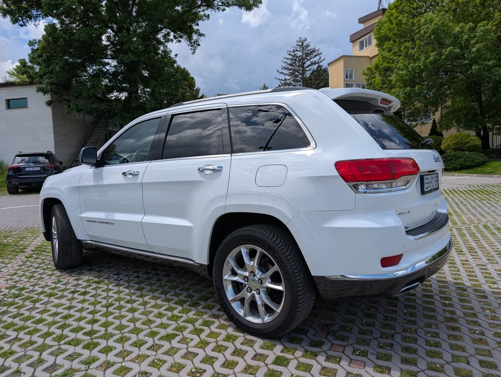 Jeep Grand cherokee 5.7 summit , снимка 4 - Автомобили и джипове - 54574398