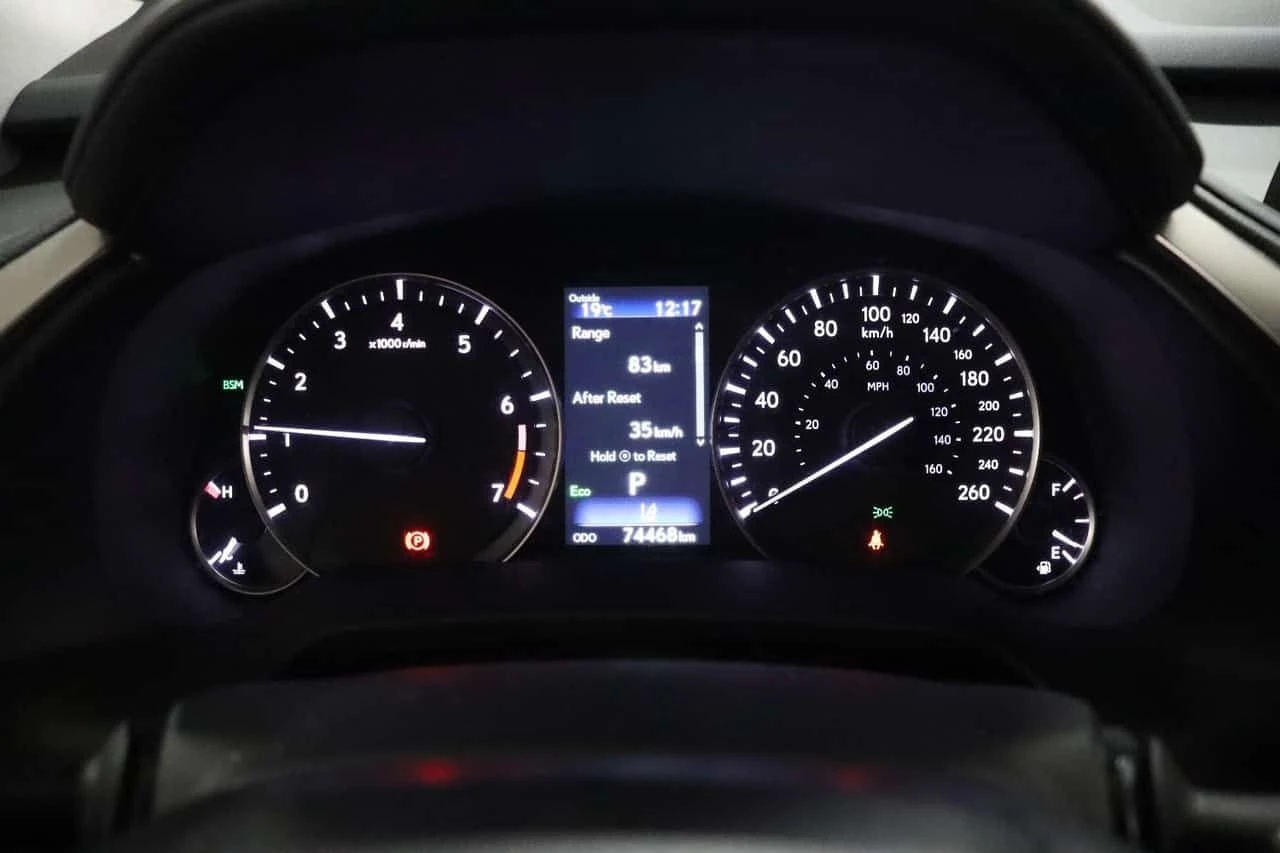 Lexus RX 350 ПОДГРЕВИ * ПАНО * KEYLESS * CARFAX, снимка 8 - Автомобили и джипове - 54692255