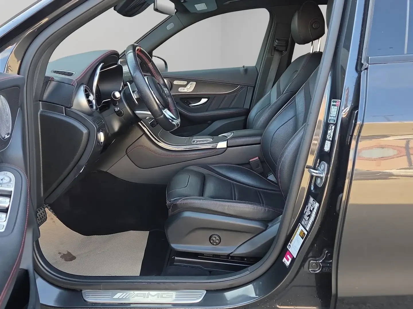 Mercedes-Benz GLC 43 AMG BURMESTER* ДИГИТАЛНО* ТАБЛО* 360КАМЕРА* ПАНОРАМА* , снимка 12 - Автомобили и джипове - 54833312
