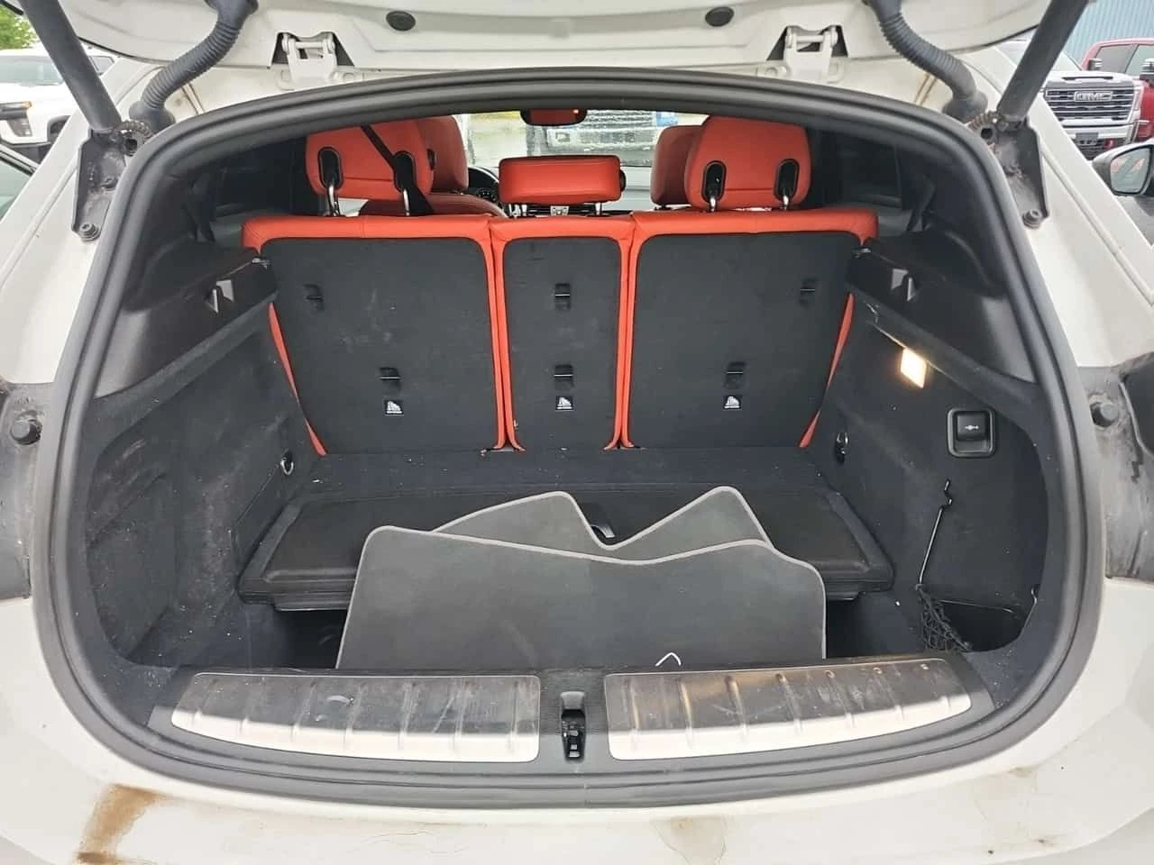 BMW X2  | Xdrive28i | RED INT | MEMORY | PANO , снимка 14 - Автомобили и джипове - 55093425
