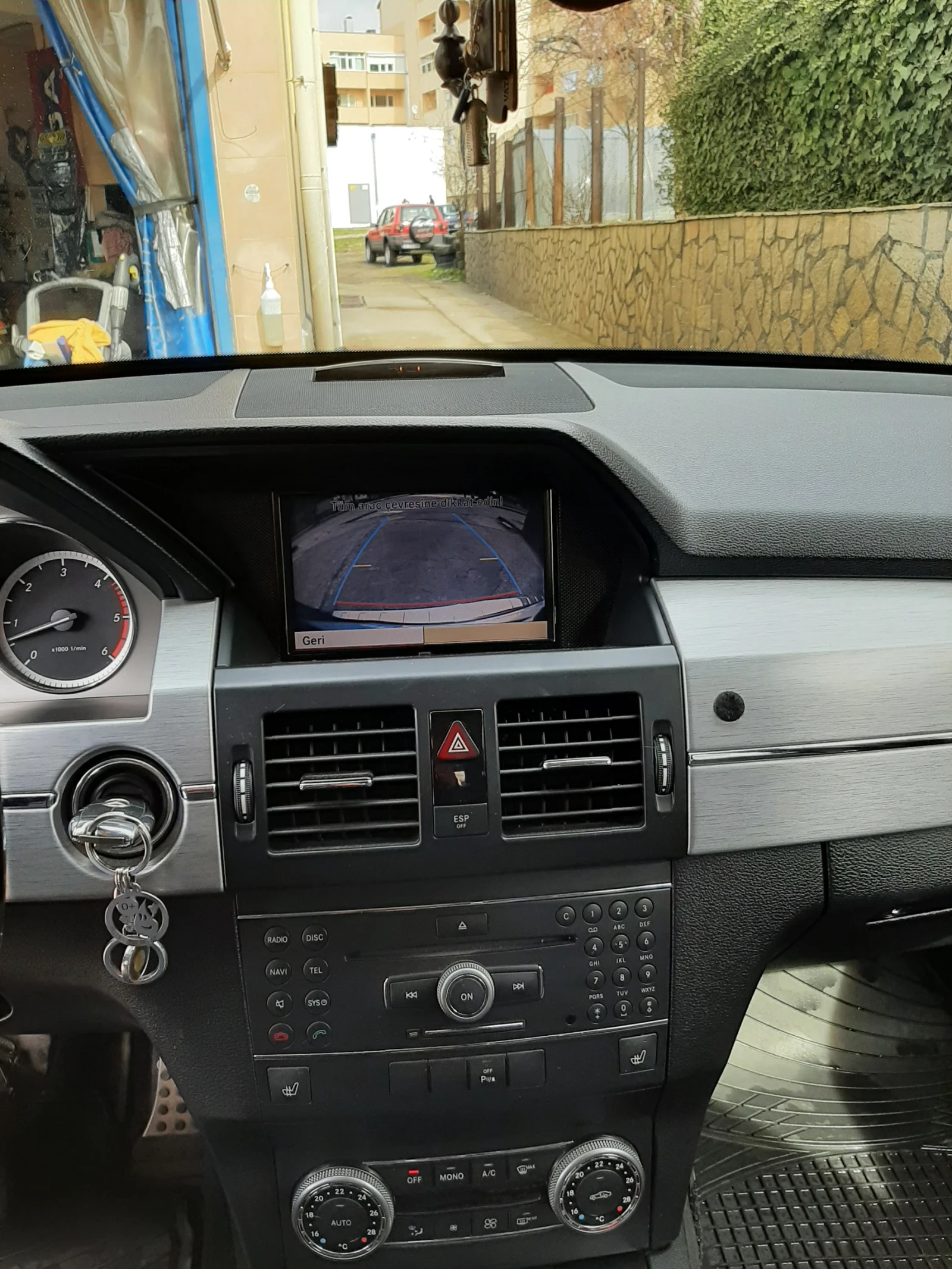 Mercedes-Benz GLK, снимка 9 - Автомобили и джипове - 56368801