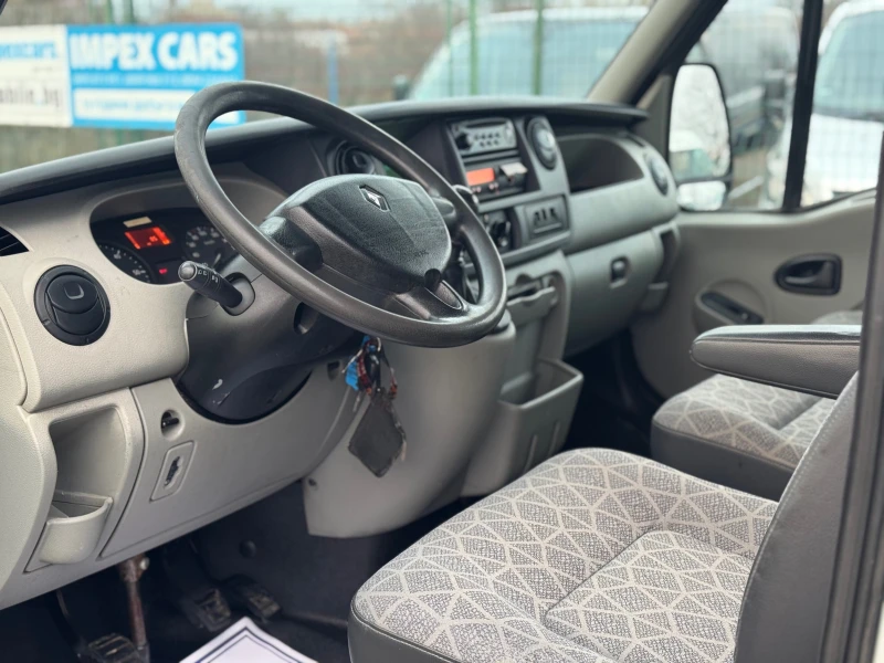 Renault Master 2.5TDCI* 145кс* Климатик* Навигация* Оригинал* Нем, снимка 10 - Бусове и автобуси - 52858887