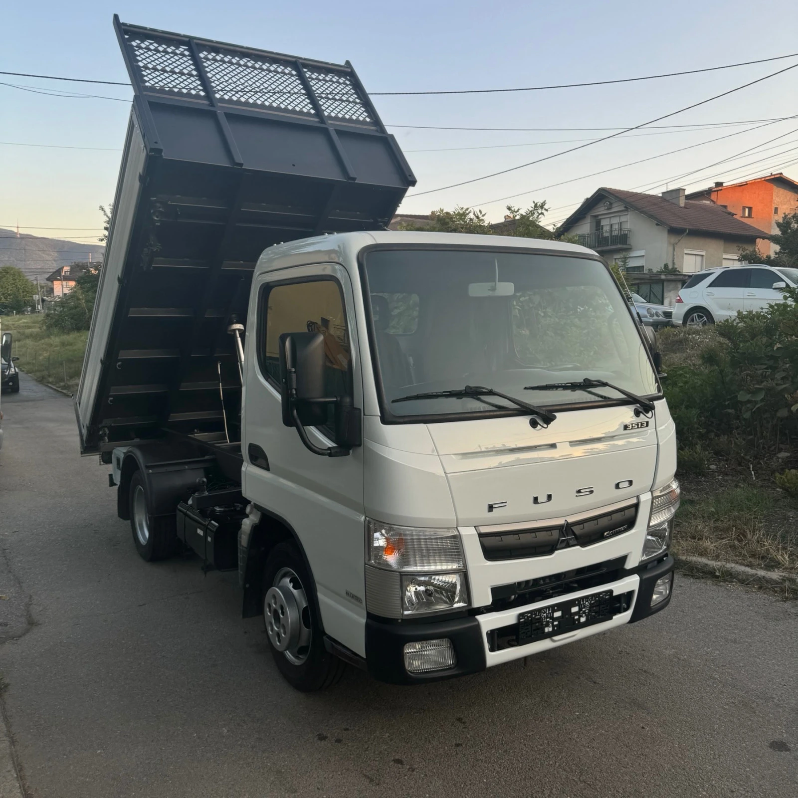 Mitsubishi Canter 3.0-130hp-EVRO 6-82000КМ-НОВ ВНОС ОТ ИТАЛИЯ - изображение 2