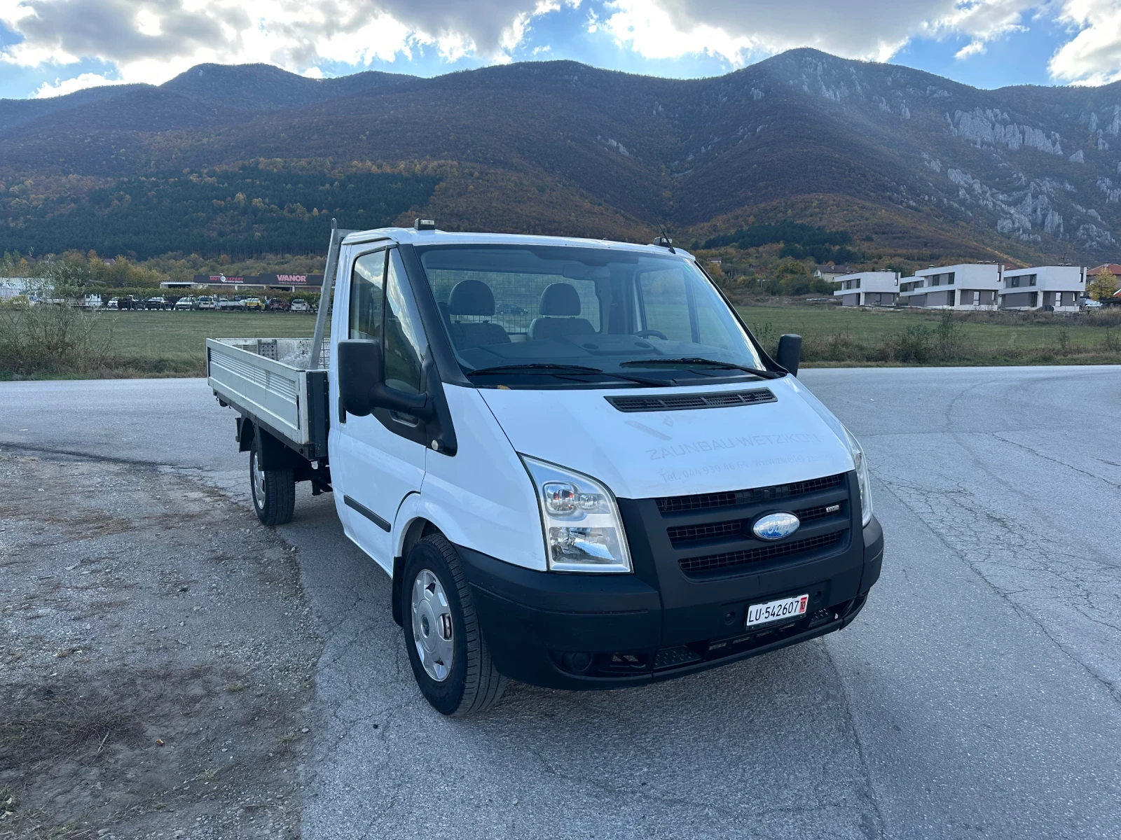 Ford Transit T350 2.4d 140к.с. 6ск, 114х реални км, Швейцария! - изображение 10