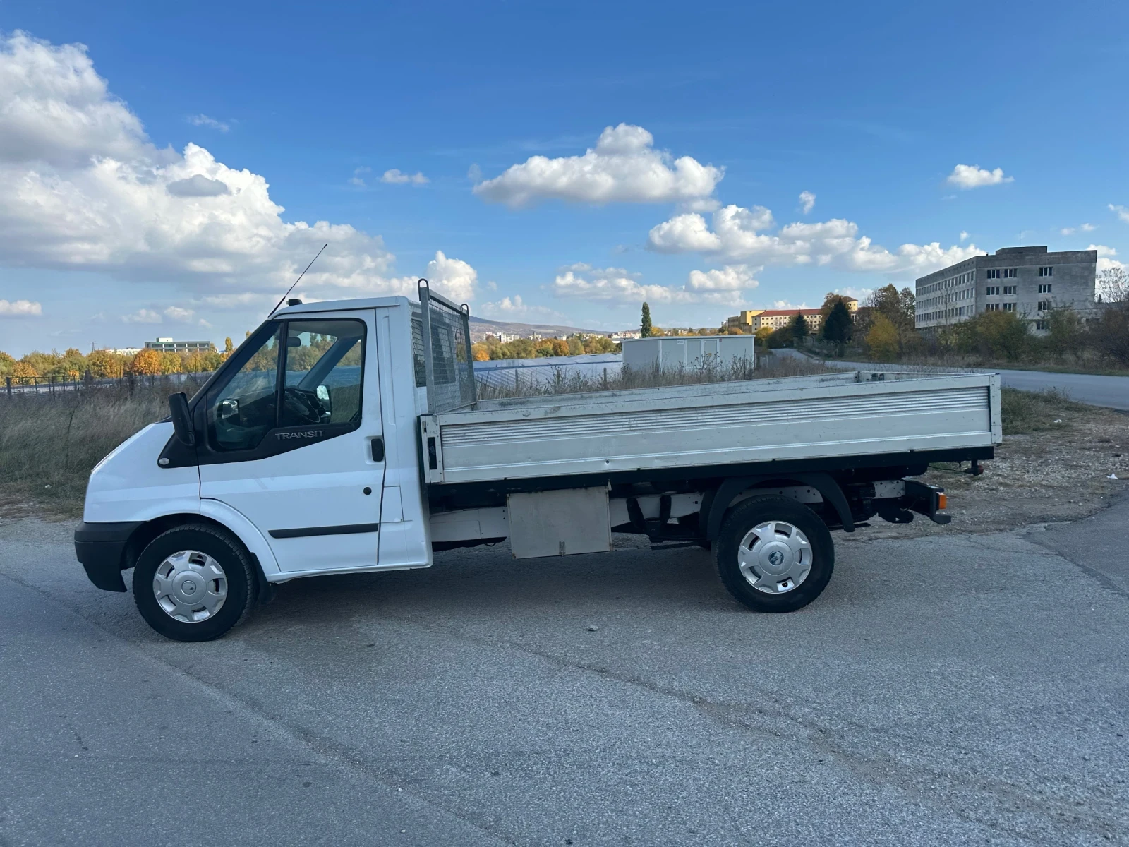 Ford Transit T350 2.4d 140к.с. 6ск, 114х реални км, Швейцария! - изображение 2