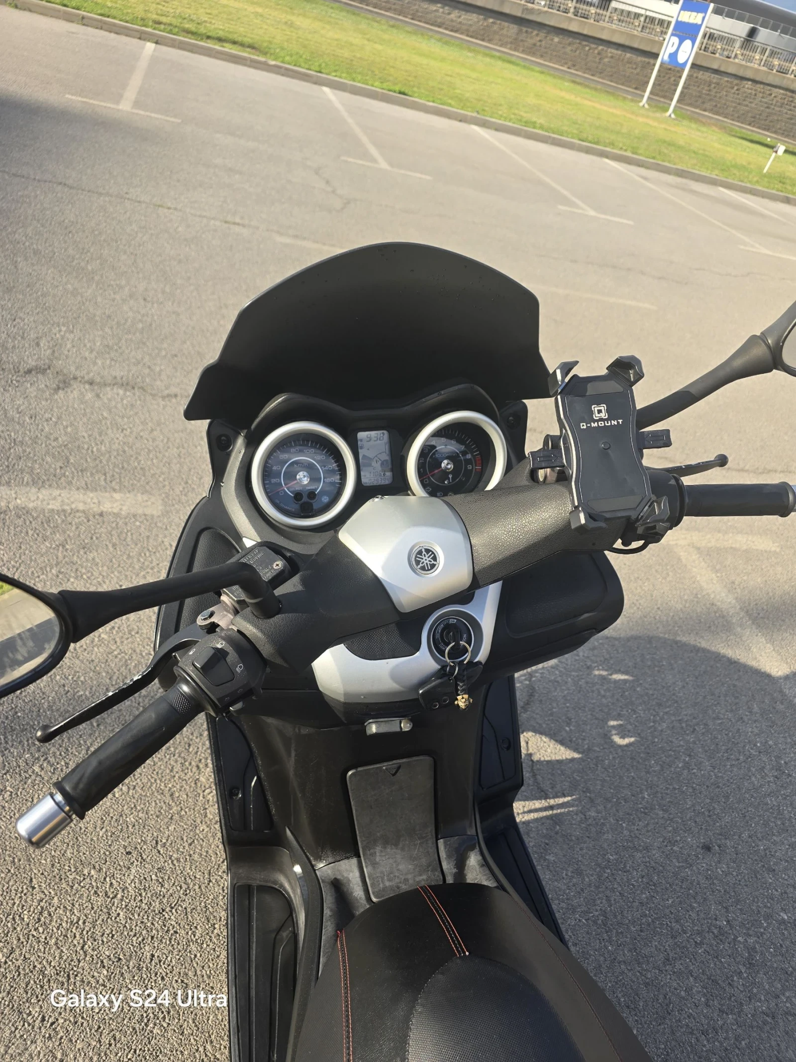 Yamaha X-max 250 YP Black - изображение 2