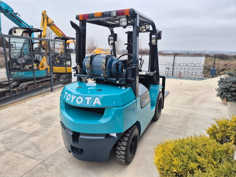 Мотокар Toyota 2.5 тона / АВТОМАТ / ГАЗ+ БЕНЗИН / ДЪЛГИ ВИЛИЦИ !, снимка 5 - Индустриална техника - 53441423