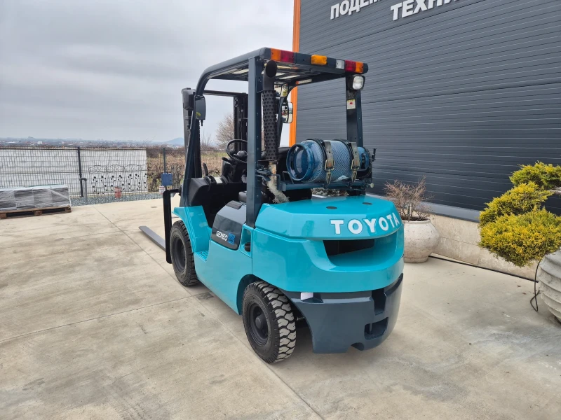 Мотокар Toyota 2.5 тона / АВТОМАТ / ГАЗ+ БЕНЗИН / ДЪЛГИ ВИЛИЦИ !, снимка 3 - Индустриална техника - 53441423