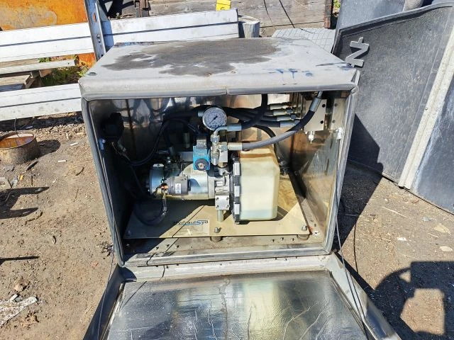 Хидравлична станция на 24волта